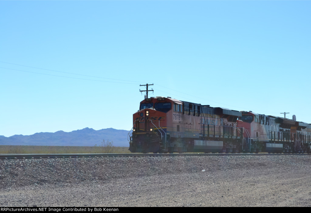 BNSF 7878